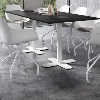 Ensemble table Spinner et chaises Bora avec Pad Cloë