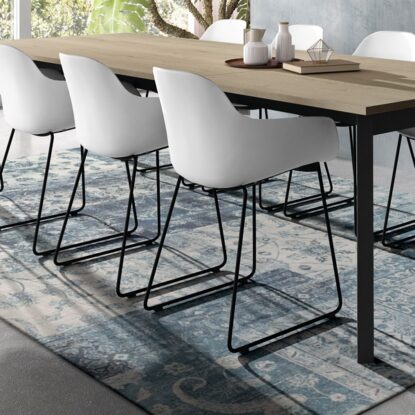 Ensemble table Victoria et chaises Zora