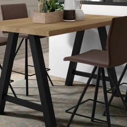 Set tafel Querido en barkrukken BarSilva