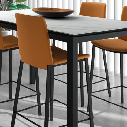 Set tafel Vicenza en barkrukken BarPrimera