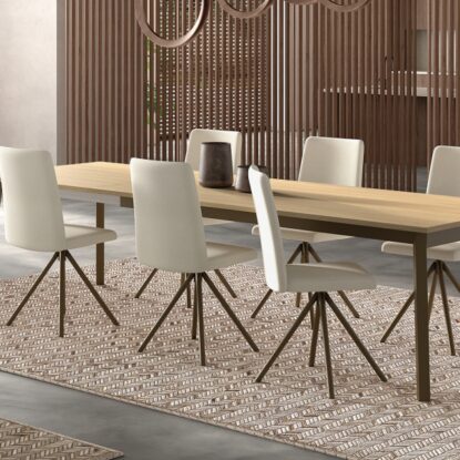 Set tafel Victoria en stoelen Pinot en BarPinot